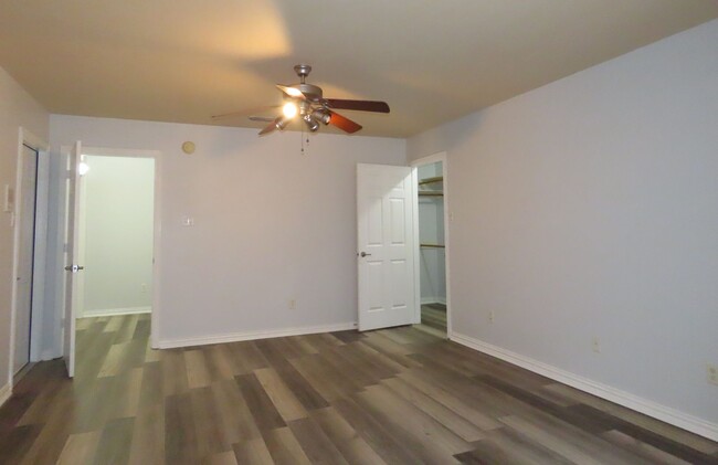 Building Photo - Coming Soon!!! South Tyler, Stunning 4 Bed...