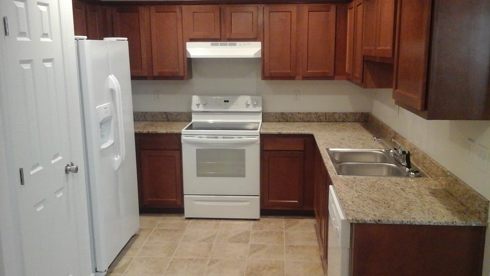 Building Photo - 1618 S Ave G Ave