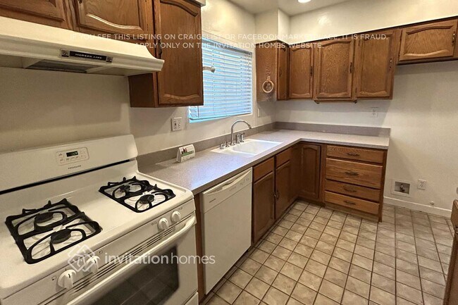 Building Photo - 6210 Blucher Ave