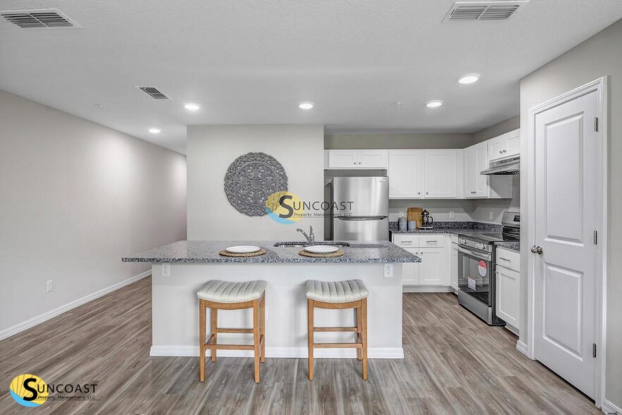 Building Photo - 9612 Hood Rd