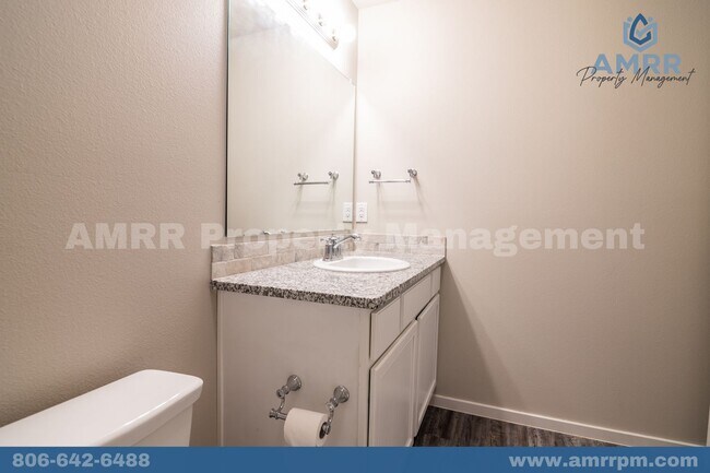 Building Photo - 2118 Langford Ave