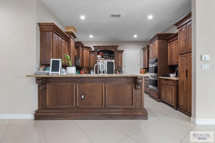 Building Photo - 6012 Wendy Lue Ct