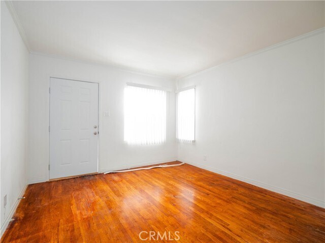 Building Photo - 111 W Maple Ave