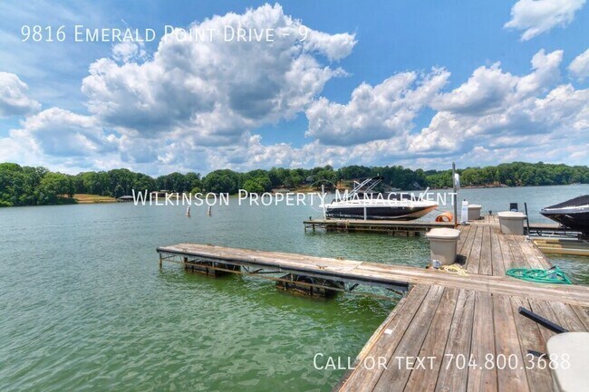 Building Photo - 9816 Emerald Point Dr