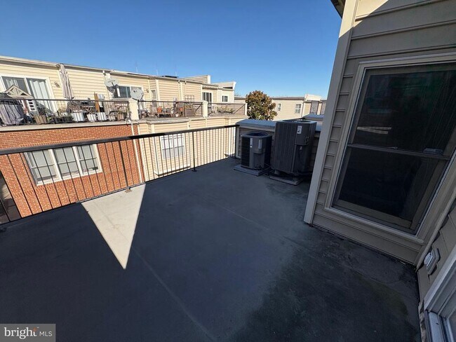 Building Photo - 2324 Cobble Hill Terrace