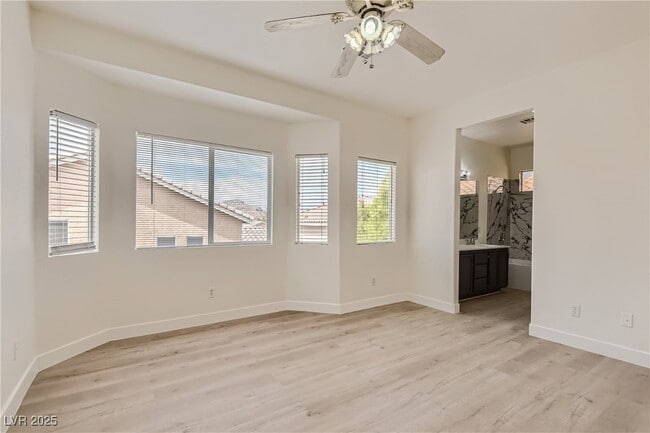 Building Photo - 10372 Turning Leaf Ave