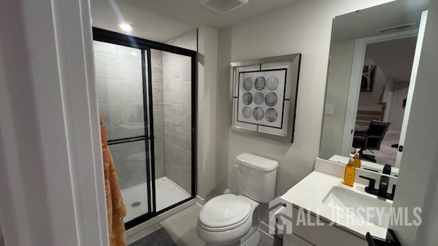 Building Photo - 2 Drake Ct