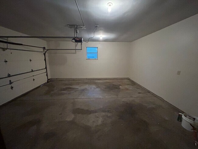 Building Photo - 3 Bedroom 2 Bath Ranch Style Home in Forest Park