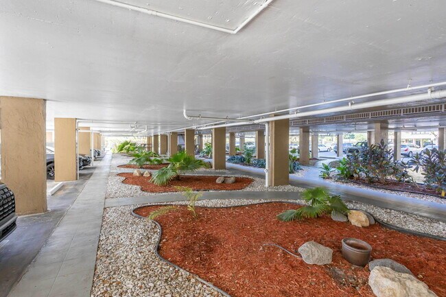 Building Photo - 8030 Hampton Blvd