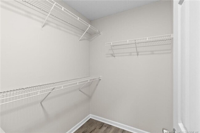 Building Photo - 2713 Leabrook Dr