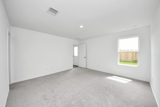 Building Photo - 1306 Charlotte Wy