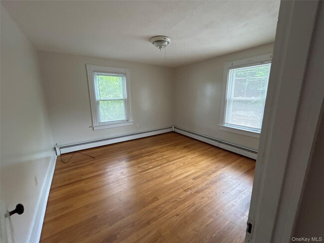 Building Photo - 5851 S Elm Ave