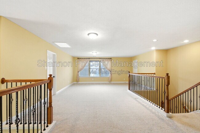Building Photo - 11119 Hayden Falls Dr