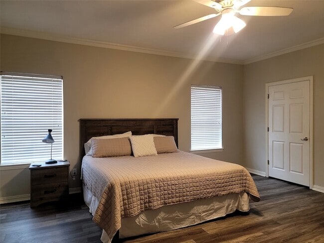 Building Photo - 2525 Colt Ln