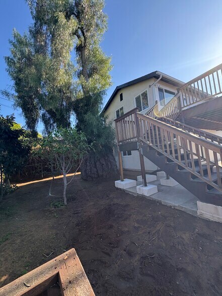 Building Photo - 4617 Del Monte Ave