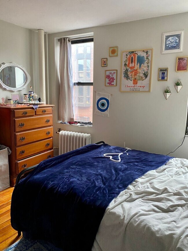 Building Photo - HOT NORTH END LISTING!!!