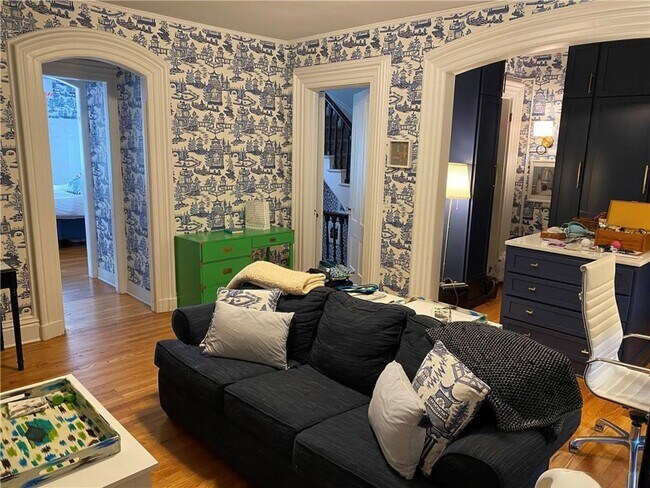 Building Photo - 40 Trumbull St