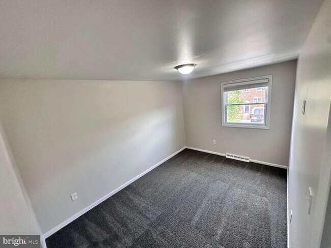 Building Photo - 1438 Boxwood Dr