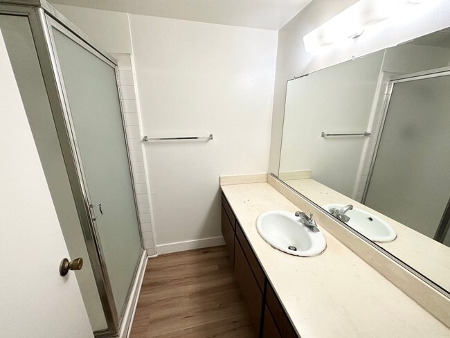 Building Photo - Beautiful single-family home in Brea.