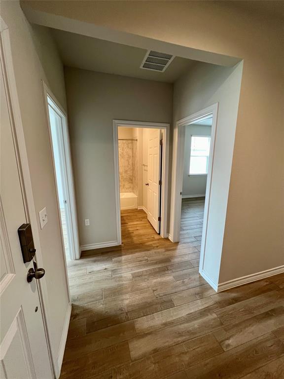 Building Photo - 11908 Saddle Rock Dr