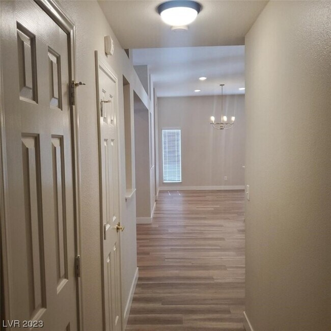 Building Photo - 5316 Rim View Ln