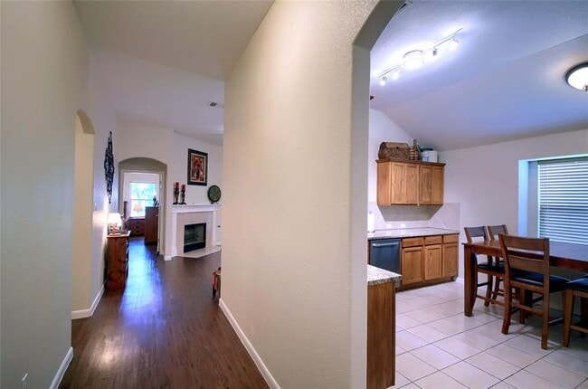 Building Photo - 1519 Hawk Dr