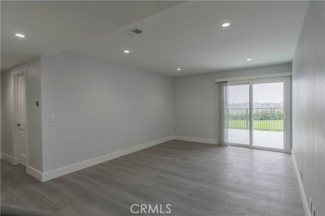 Building Photo - 633 Vista Bonita