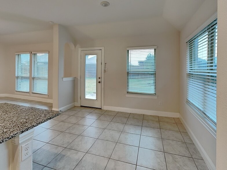 Building Photo - 11228 Blaze St