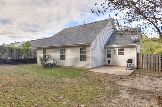 Building Photo - Great 3 Bedroom In Grovetown
