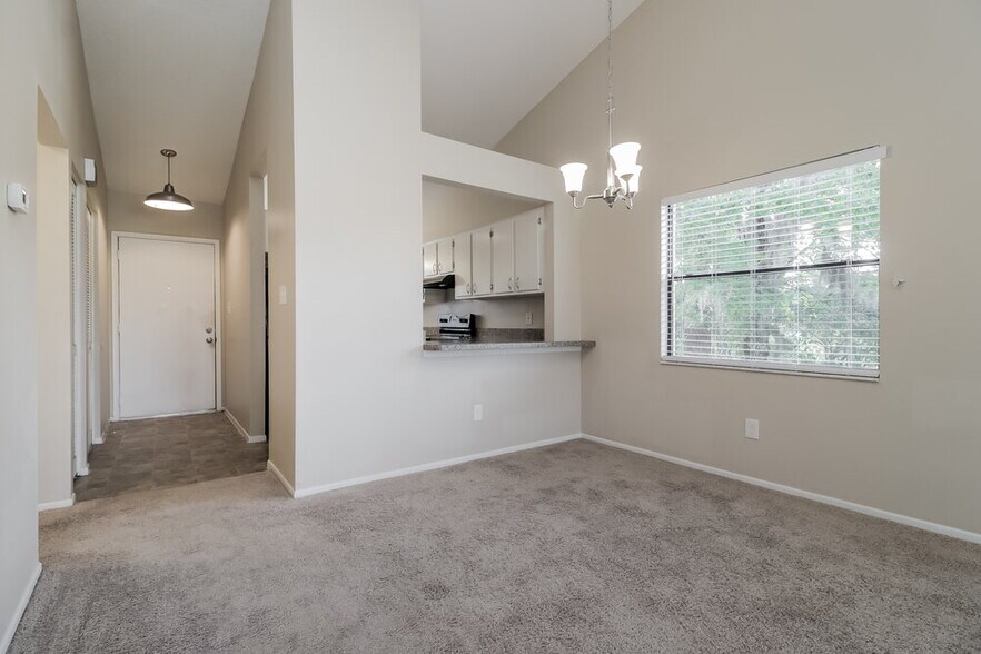 Building Photo - 8611 Drayton Ct