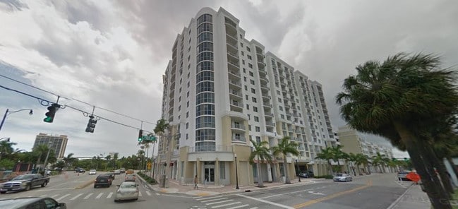 Building Photo - 1830 Radius Dr