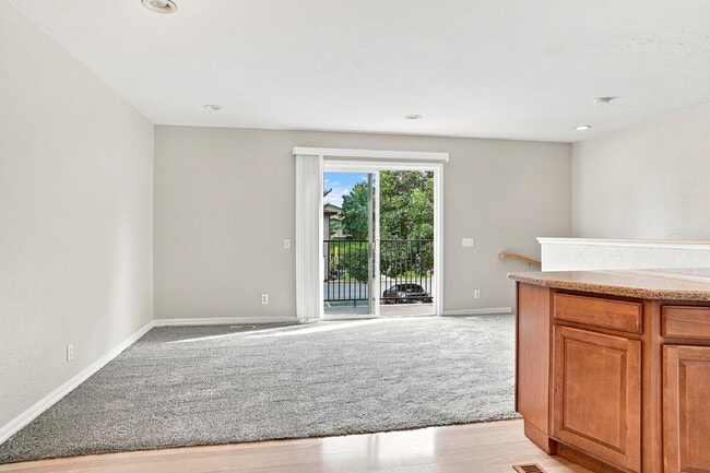 Building Photo - $1,945.95 with $300 Off the first month's rent, 2 Beds - 1 Bath, Single Family Home in Lakewood w...