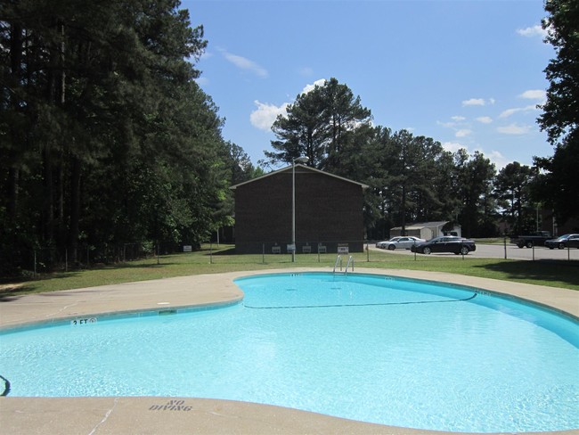 Building Photo - Summertime Apartments