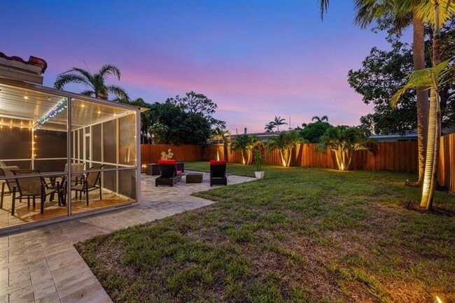 Building Photo - 2407 NE 17th Terrace