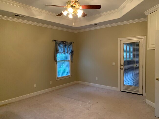 Master - 208 Thoreau Ct