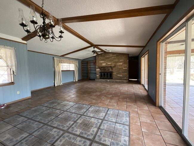 Building Photo - 1631 Co Rd 4413