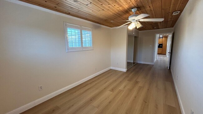 Building Photo - 8096 Juniper Ave