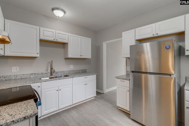 Building Photo - 6536 Shakespeare Rd