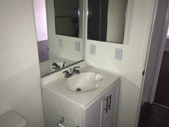 Building Photo - Available now | 1 Bedroom - 1 Bathroom |  Condo in Colton!