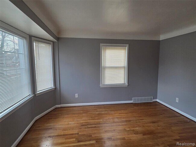 Building Photo - 1536 Hollywood St