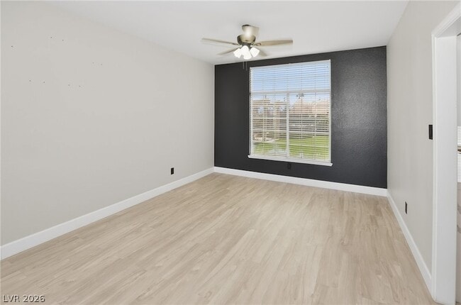Building Photo - 747 Canyon Crest Dr
