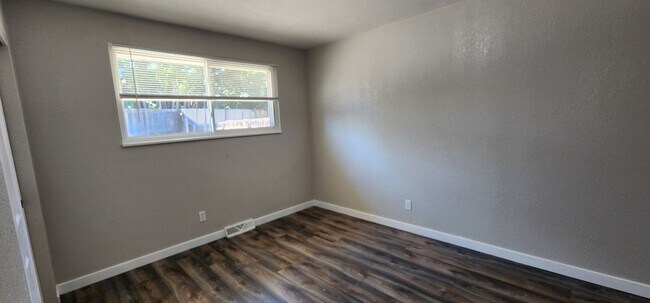 Building Photo - 3660 W 90th Ave