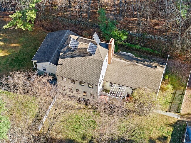 Primary Photo - 379 Concord Rd