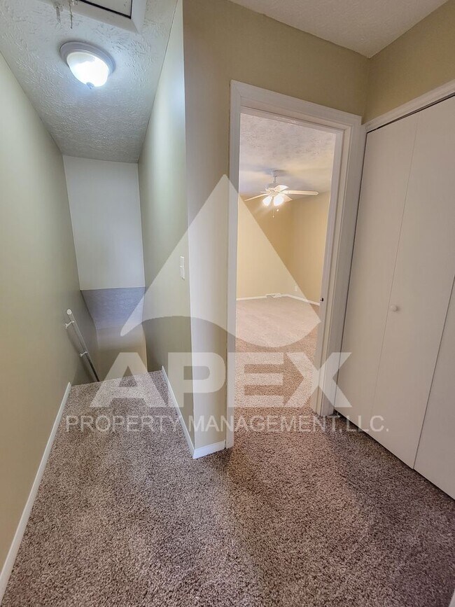 Building Photo - 9148 Cedarpark Ln NW