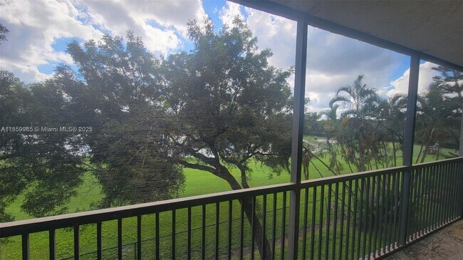Building Photo - 3300 W Rolling Hills Cir