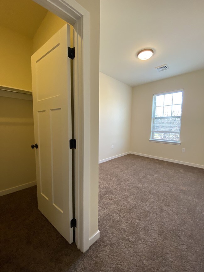 Building Photo - 25 John Alley