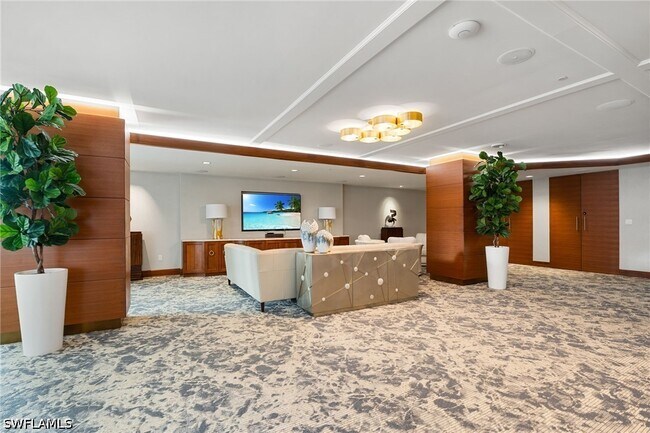 Building Photo - 4401 Gulf Shore Blvd N