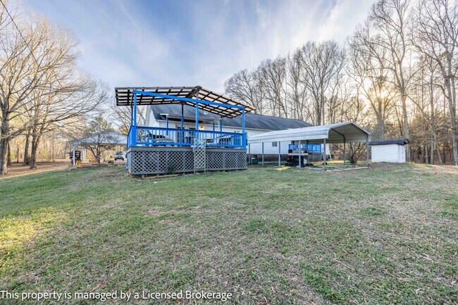 Building Photo - 40915 Deer Haven Dr