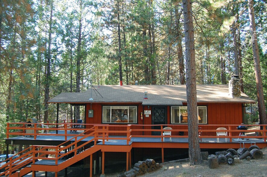 Building Photo - 8097 Chilnualna Falls Rd