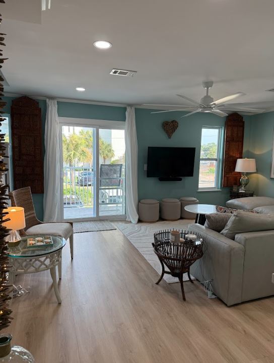 Building Photo - 22 Moreno Point Rd